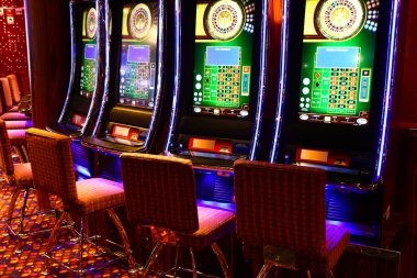Mesin Arcade bonus feature activation and multiplier display on sultan4d